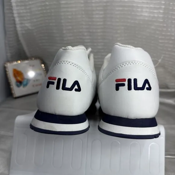 (R8) NEW Fila 1SC60512-125 Men’s Retro Styled Sneakers with White Blue Size 12