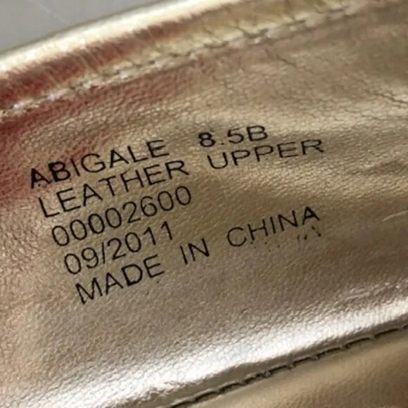 RALPH LAUREN Abigale Leather Gold Flat 8.5 B