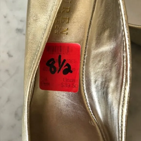 RALPH LAUREN Abigale Leather Gold Flat 8.5 B