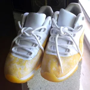 RARE! Retro Nike Air Jordan 11's Size 10 Yellow Snakeskin Great Condition