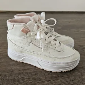 Reebok Women's Club C Geo Mid Shoes