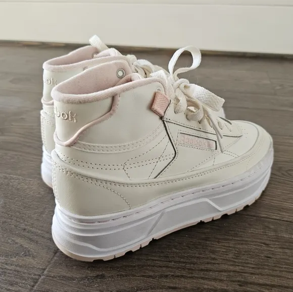 Reebok Women's Club C Geo Mid Shoes