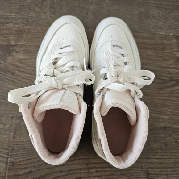 Reebok Women's Club C Geo Mid Shoes