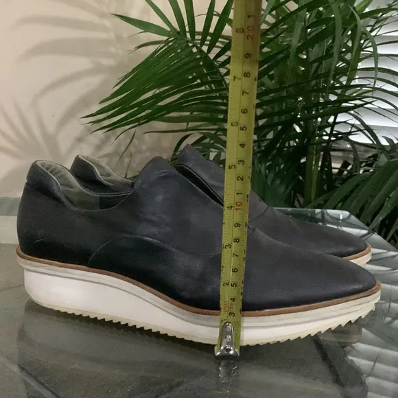 REED KRAKOFF LEATHER BLOCK HEEL LOAFERS