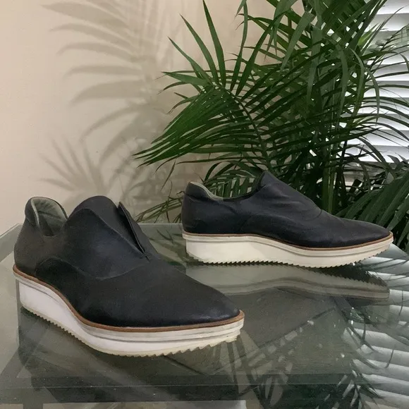 REED KRAKOFF LEATHER BLOCK HEEL LOAFERS
