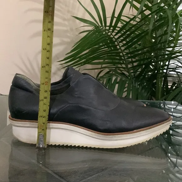 REED KRAKOFF LEATHER BLOCK HEEL LOAFERS