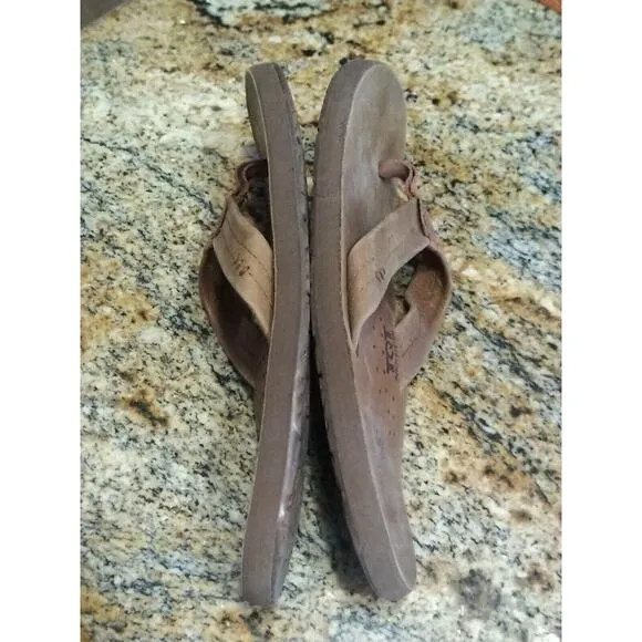 Reef Mens Flip-Flops Sandals Brown Slip On TQT Arch Support Bottle Opener 8