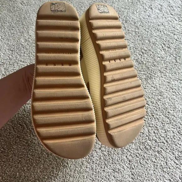 Reef Water Vista Higher Women’s Size 9 Cloud Platform Slingback Sandals
