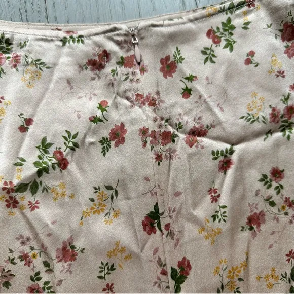 Reformation Benson Floral-Print Silk-Satin Mini Skirt in Vivian