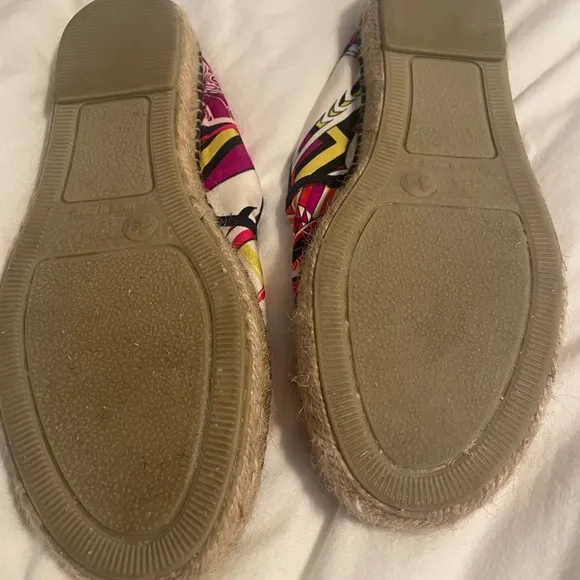 RESPOKE KAWA ESPADRILLES Red and Pink Espadrilles with Geometric Pattern