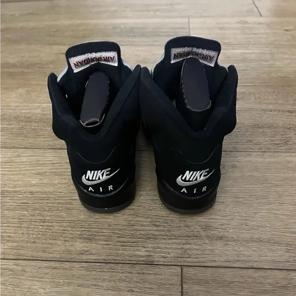 Retro 5s size 5.5