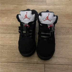 Retro 5s size 5.5