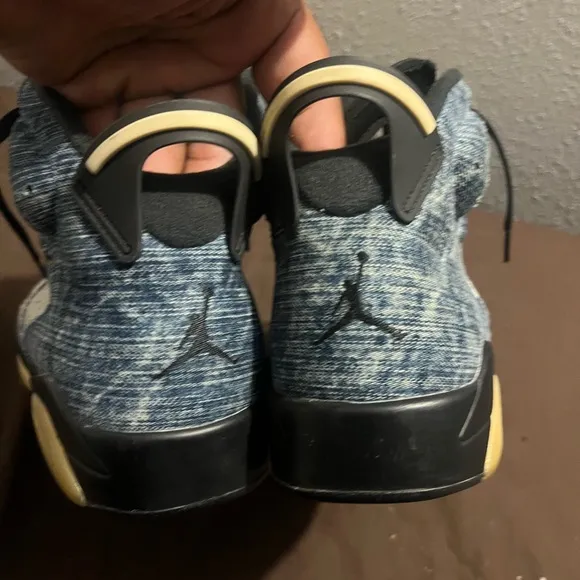 Retro 6 Washed Denim Air Jordan Nike fits women size 12