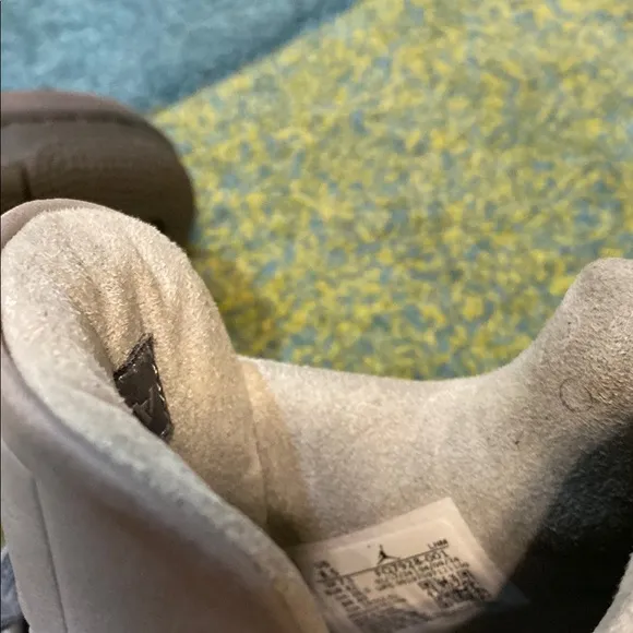 Retro Jordan 4 SE