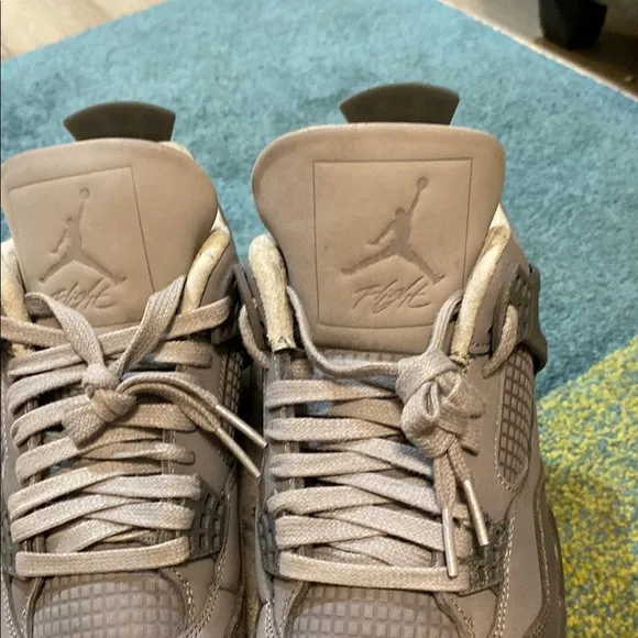 Retro Jordan 4 SE