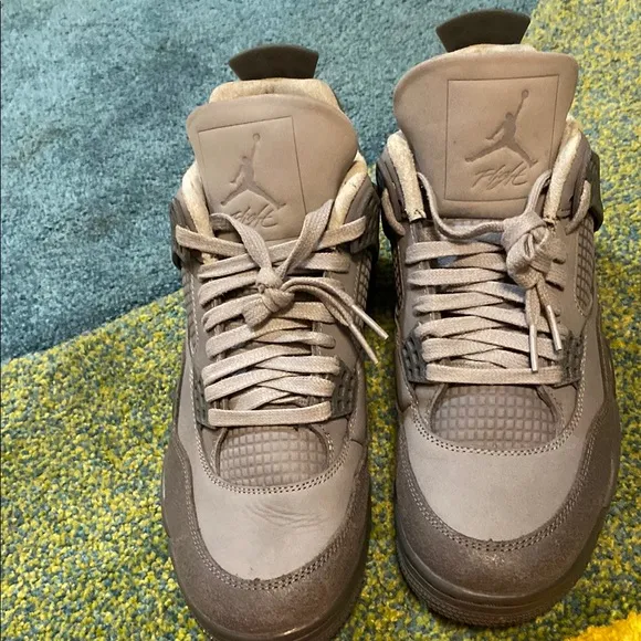 Retro Jordan 4 SE