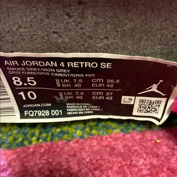 Retro Jordan 4 SE
