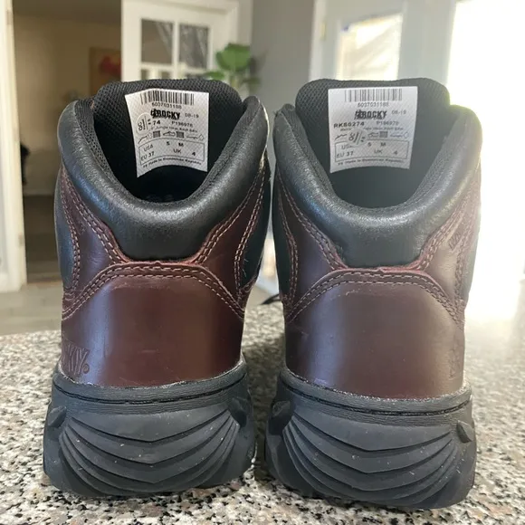 Rocky waterproof hiking boots size 4