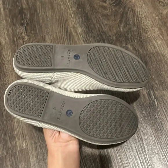 Rothys Gray Round Toe Knit Flats Size 5