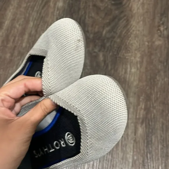 Rothys Gray Round Toe Knit Flats Size 5