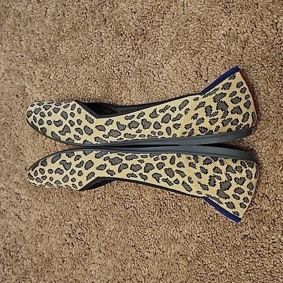 Rothy’s RETIRED Leopard Spotted Round Toe Flats, Size 8.5