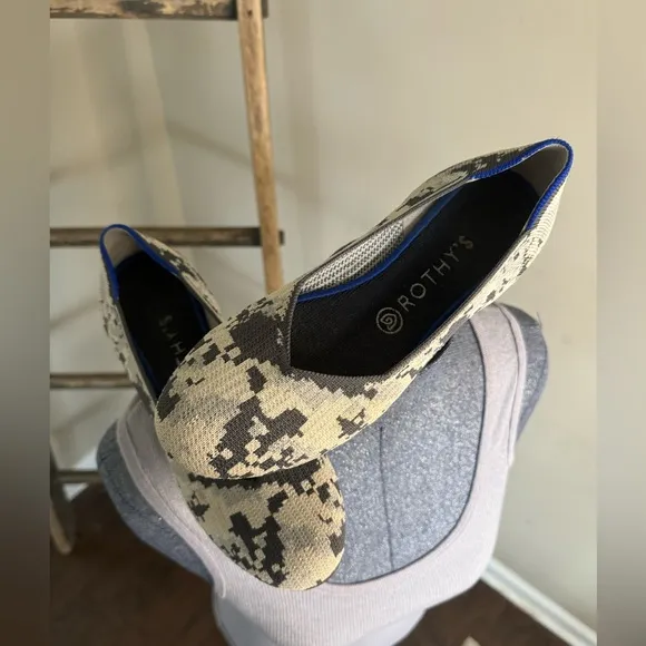 Rothy’s The Flat Original Gray Geometric Camo Flat Slip On Size 9