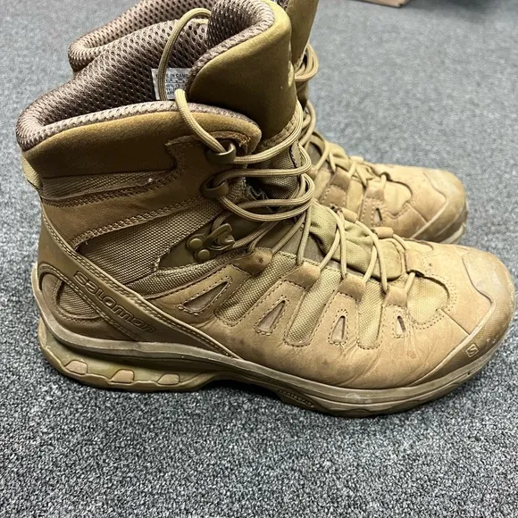 Salomon Men's Tan Hiking Boots