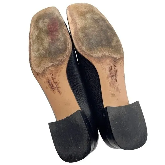 Salvatore Ferragamo Black Leather Double Gancini Heeled Loafer Size 7.5 AA