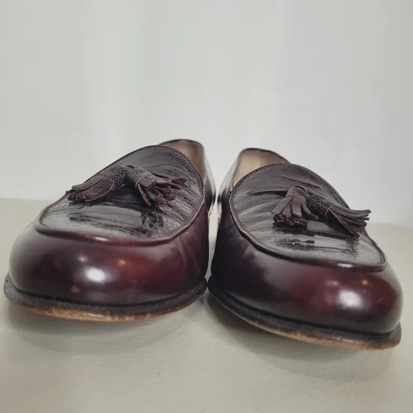Salvatore Ferragamo Men's Burgandy Croc Embossed Tassel Loafers - Size 9 D