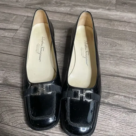 SALVATORE FERRAGAMO vintage Patent Leather Horsebit Flats