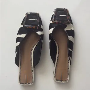 Sam Edelman Lavina Mule in Black/Ivory