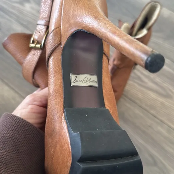 Sam Edelman Valentina 8.5 - 9 shearling ankle boots heels platform buckle brown