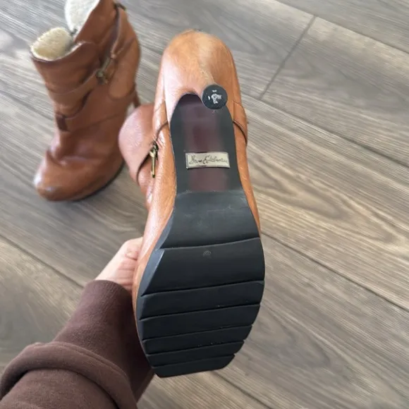 Sam Edelman Valentina 8.5 - 9 shearling ankle boots heels platform buckle brown