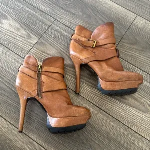 Sam Edelman Valentina 8.5 - 9 shearling ankle boots heels platform buckle brown