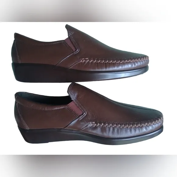 SAS Comfort Moccasin Loafer In Dream Brown Woman's 9