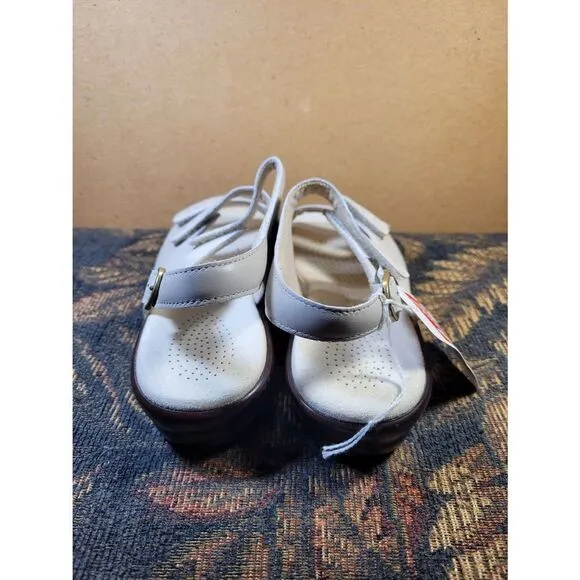SAS Quatro White and Gold Sandals- Size 7/ 37 EU- NWT
