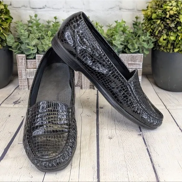 SAS Simplify Everyday Crocodile Embossed Leather Moccasin Loafers