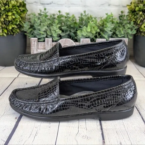 SAS Simplify Everyday Crocodile Embossed Leather Moccasin Loafers