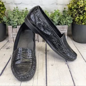 SAS Simplify Everyday Crocodile Embossed Leather Moccasin Loafers