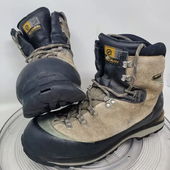 Scarpa Escape GTX Waterproof TREKKING Hiking Gray Black Boots Mens Sz 10.5 EU-44