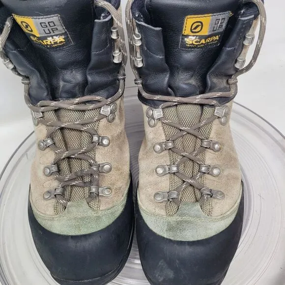 Scarpa Escape GTX Waterproof TREKKING Hiking Gray Black Boots Mens Sz 10.5 EU-44