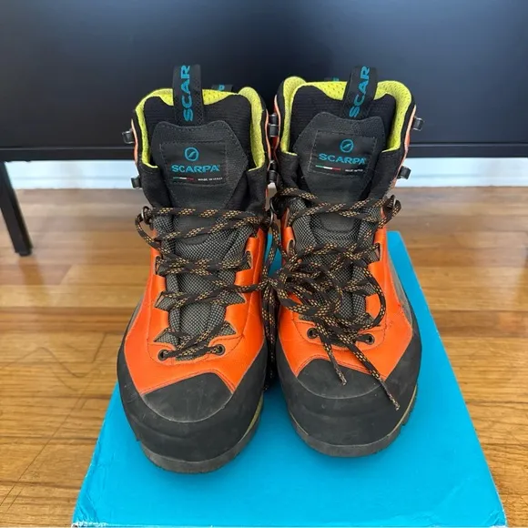 Scarpa Men's Charmoz 40.5 Mountaineering Hiking Boots