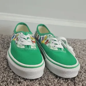 Seaseme Street Green Cartoon Print Sneakers Limited Size 13