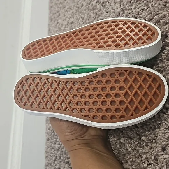 Seaseme Street Green Cartoon Print Sneakers Limited Size 13