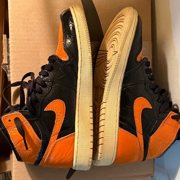 Shattered Backboard Nike Jordan 1s. Boys 6.5 youth. Worn. No box.