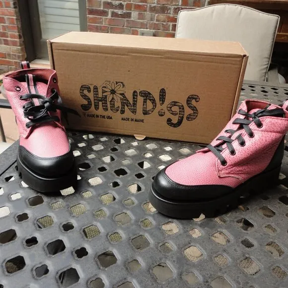 SHINDIGS Women's Pink Leather Hiking Boots Size 7B with Original Box