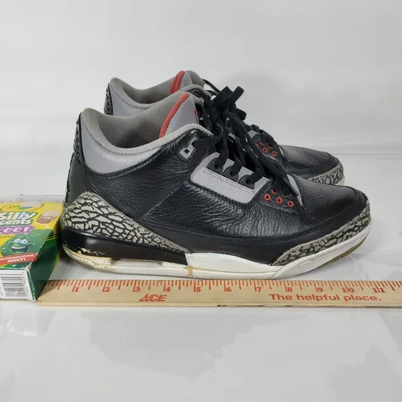Size 10- Air Jordan 3 Retro 2011 Black Cement