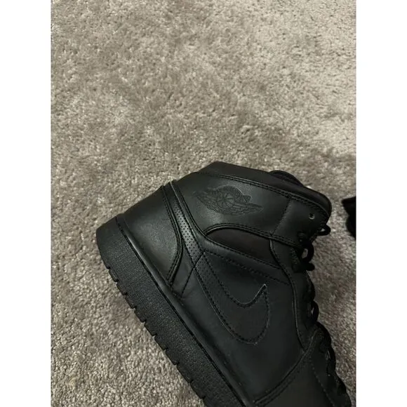 Size 13 - Jordan 1 Mid‎ Black White