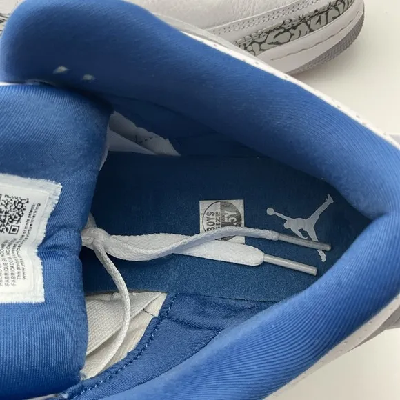 Size 5.5yY (GS) - Jordan 3 Retro Mid Washington Wizards. (DM0967-148)