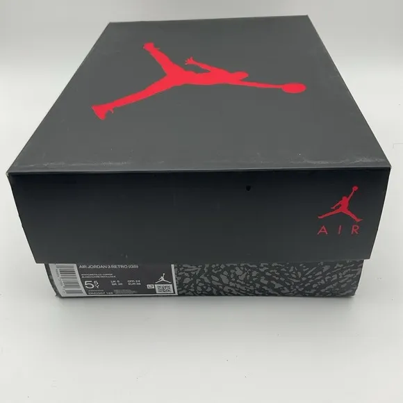 Size 5.5yY (GS) - Jordan 3 Retro Mid Washington Wizards. (DM0967-148)